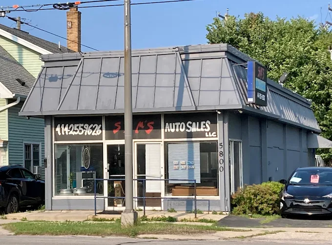 Sam&rsquo;s AutoSales storefront at 5800 S Packard Ave, Cudahy, WI